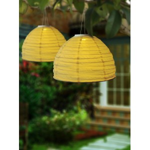 Weiße Globo LED Solar Hängeleuchte aus Leinen, Ø 40cm, H: 30cm, für stimmungsvolle Beleuchtung im Garten.