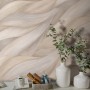 Beige Vliestapete mit Wellenmuster "Casual Chic" von Erismann, moderne Wandgestaltung.
