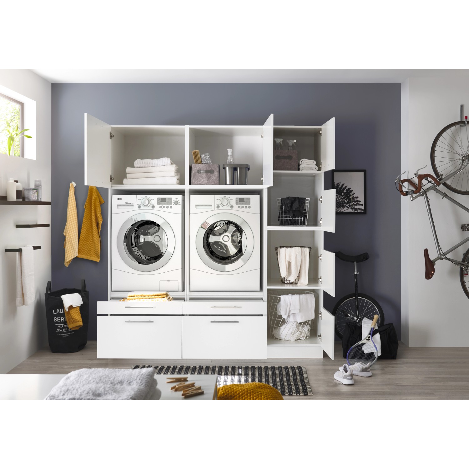 Respekta Hauswirtschaftsraum Set Clara, 200cm, Weiß Matt, mit Waschmaschinenschränken und Wäscheschrank.