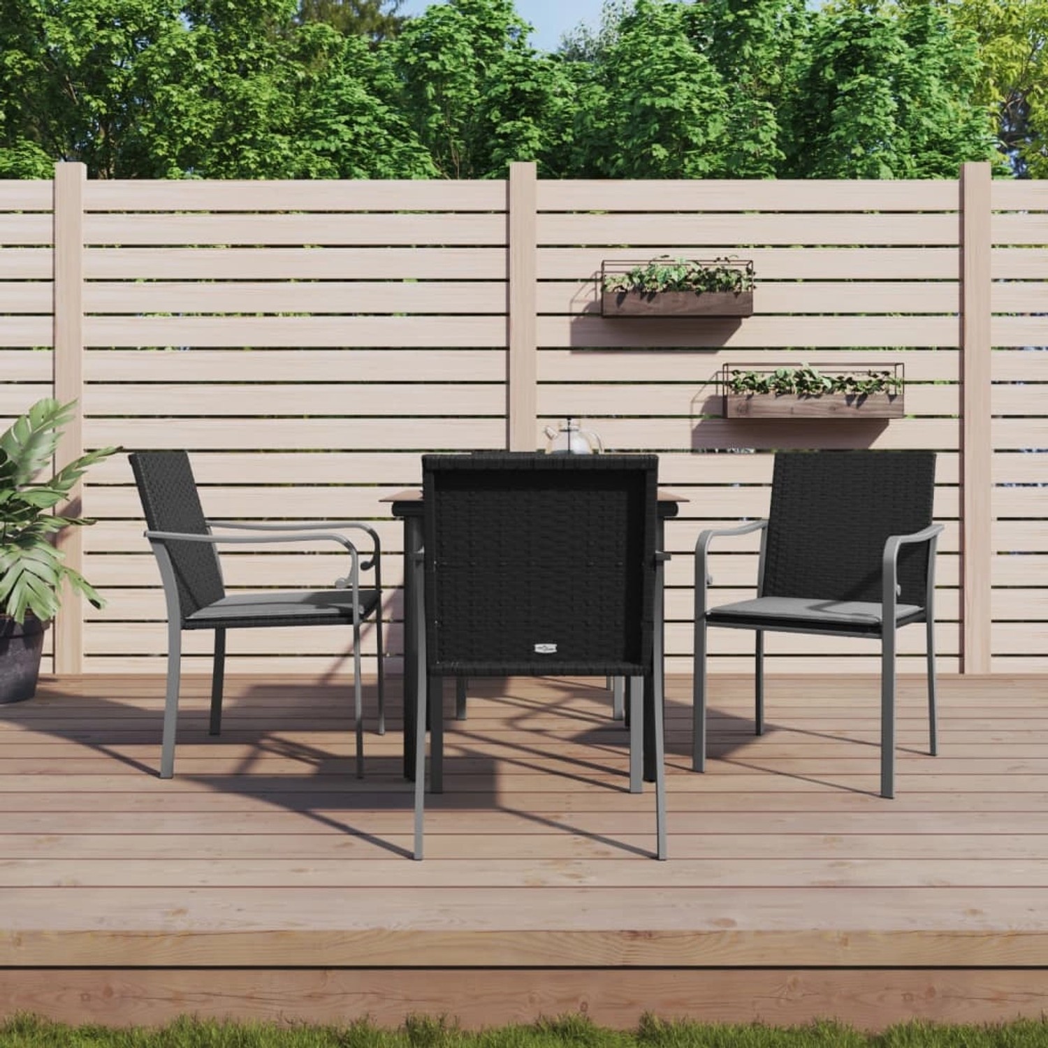 5-teilige Garten Essgruppe aus Polyrattan und Stahl mit Kissen. Ideal für Terrasse und Garten.