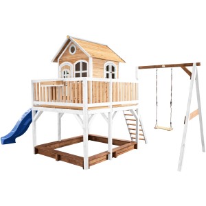 Axi Liam Spielhaus mit Schaukel, Rutsche und Sandkasten aus Holz in Braun und Weiß.