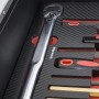 Detailaufnahme: Mephisto Werkzeugwagen Schublade mit Drehmomentschlüssel und Werkzeug.