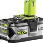 Ryobi Akku One+ RB18L50, 18 V, 5,0 Ah. Lithium-Ionen Akku in Silber und Schwarz mit grünem Akku-Block.