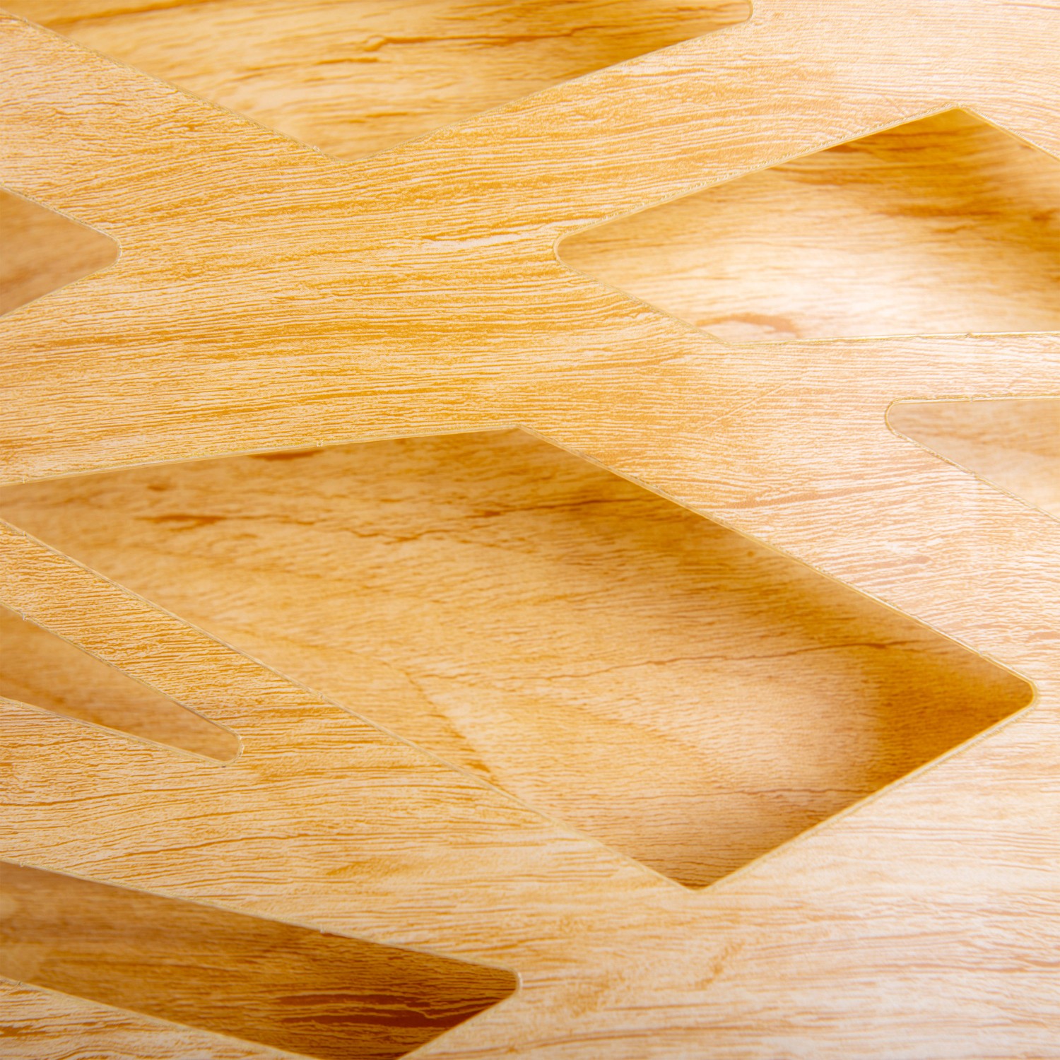 Detailaufnahme der Näve Stehleuchte Finja mit Bambusschirm, Design-Stehlampe.