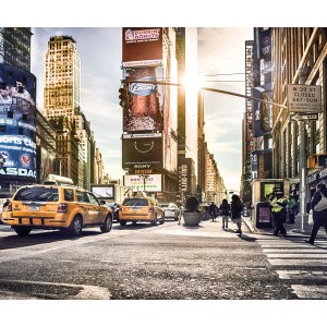 Komar Fototapete Vlies Times Square (300x250 cm) mit gelben Taxis und Werbetafeln.