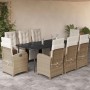 9-teilige Garten-Essgruppe aus beigem Poly Rattan mit Tisch und verstellbaren Stühlen mit Kissen.