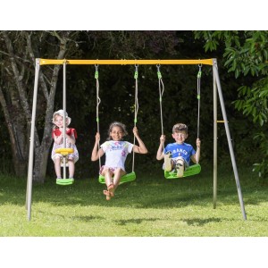 Trigano Metall Schaukel Brioso 190 cm mit drei Kindern auf den Schaukelsitzen.