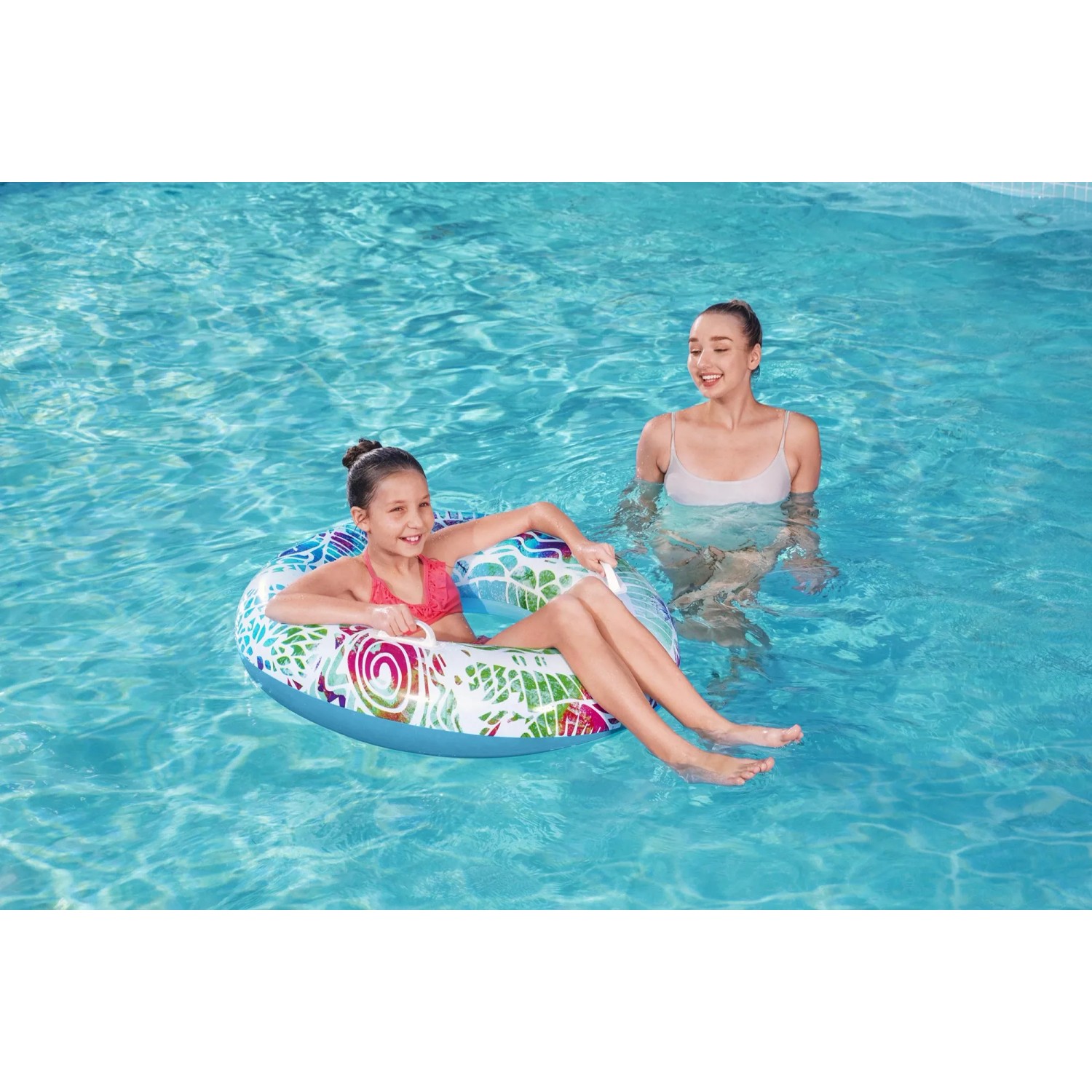 Bestway Schwimmring Summer Swirl, Ø 80 cm, mit Mandala-Design im Pool.