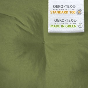 Nahaufnahme der olivegrünen Beautissu Sonnenliegen-Auflage mit OEKO-TEX Standard 100 Siegel und Kreisheftung.