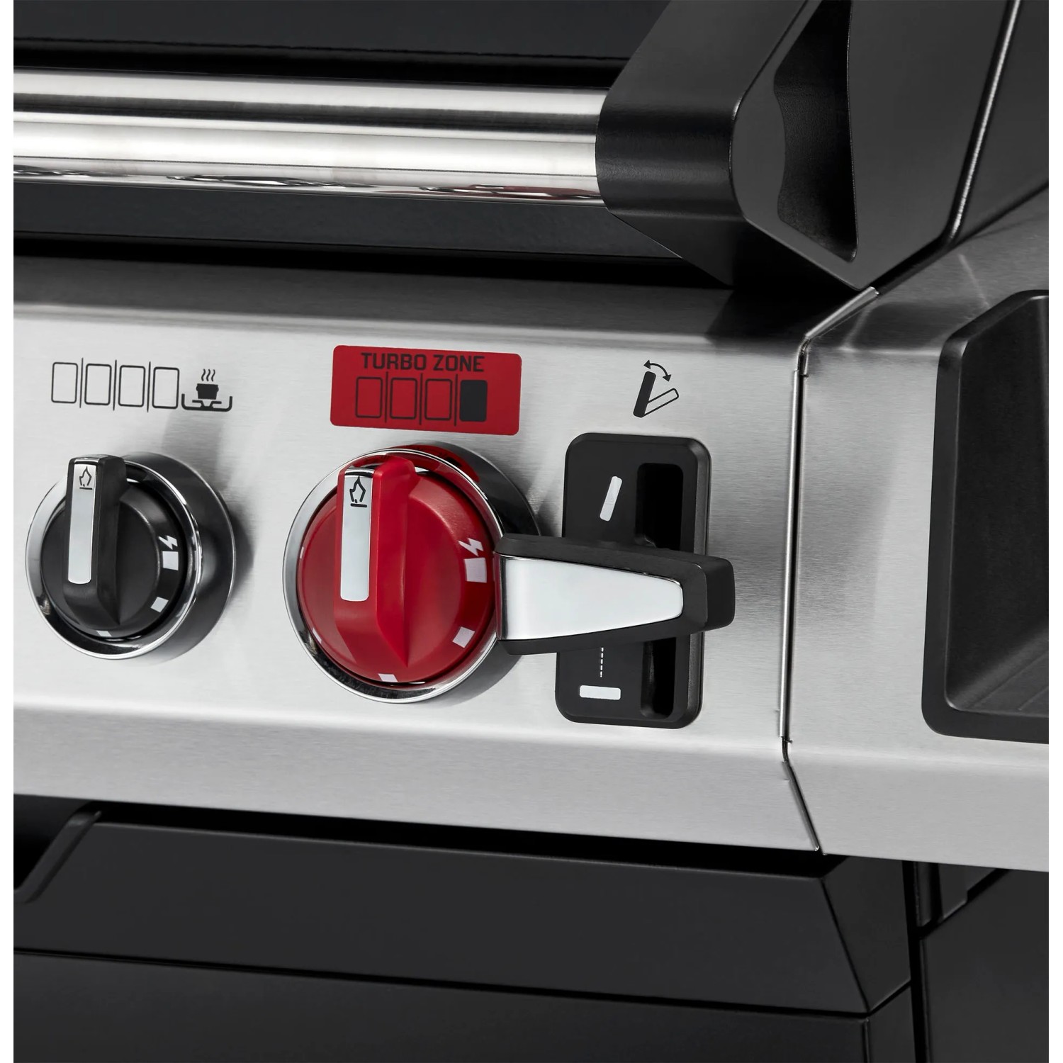Detailaufnahme: Enders Gasgrill Uniq 4 IK Cruster mit Bedienelementen und Turbo Zone.