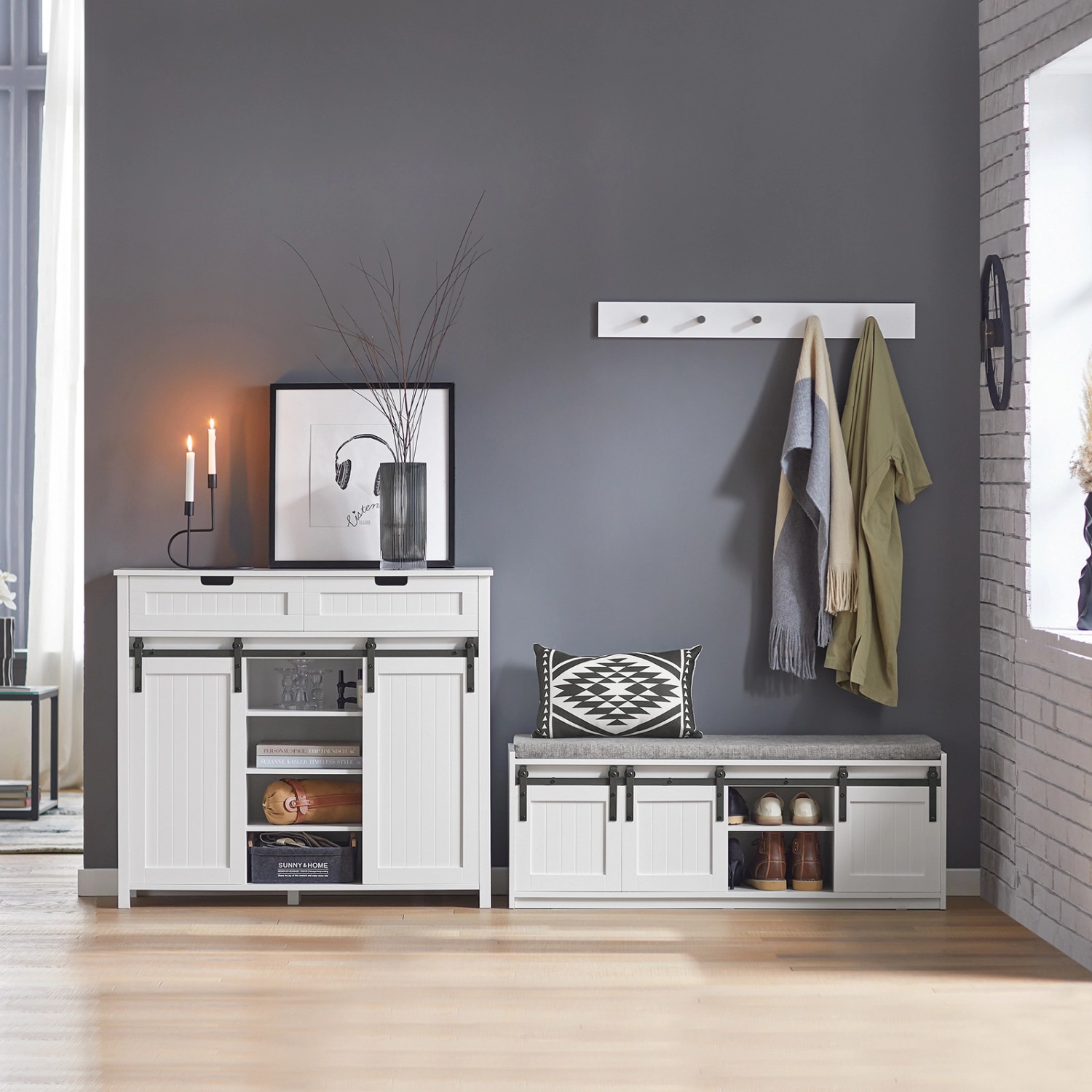 Weißes SoBuy Sideboard FSB74-W mit Schiebetüren und Schubladen. Ideal als Küchenschrank oder Buffet Kommode.