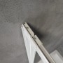 Detailaufnahme: Schulte Badewannenaufsatz, 3-teilig, Alu-Natur, Echtglas klar, Scharniere sichtbar.