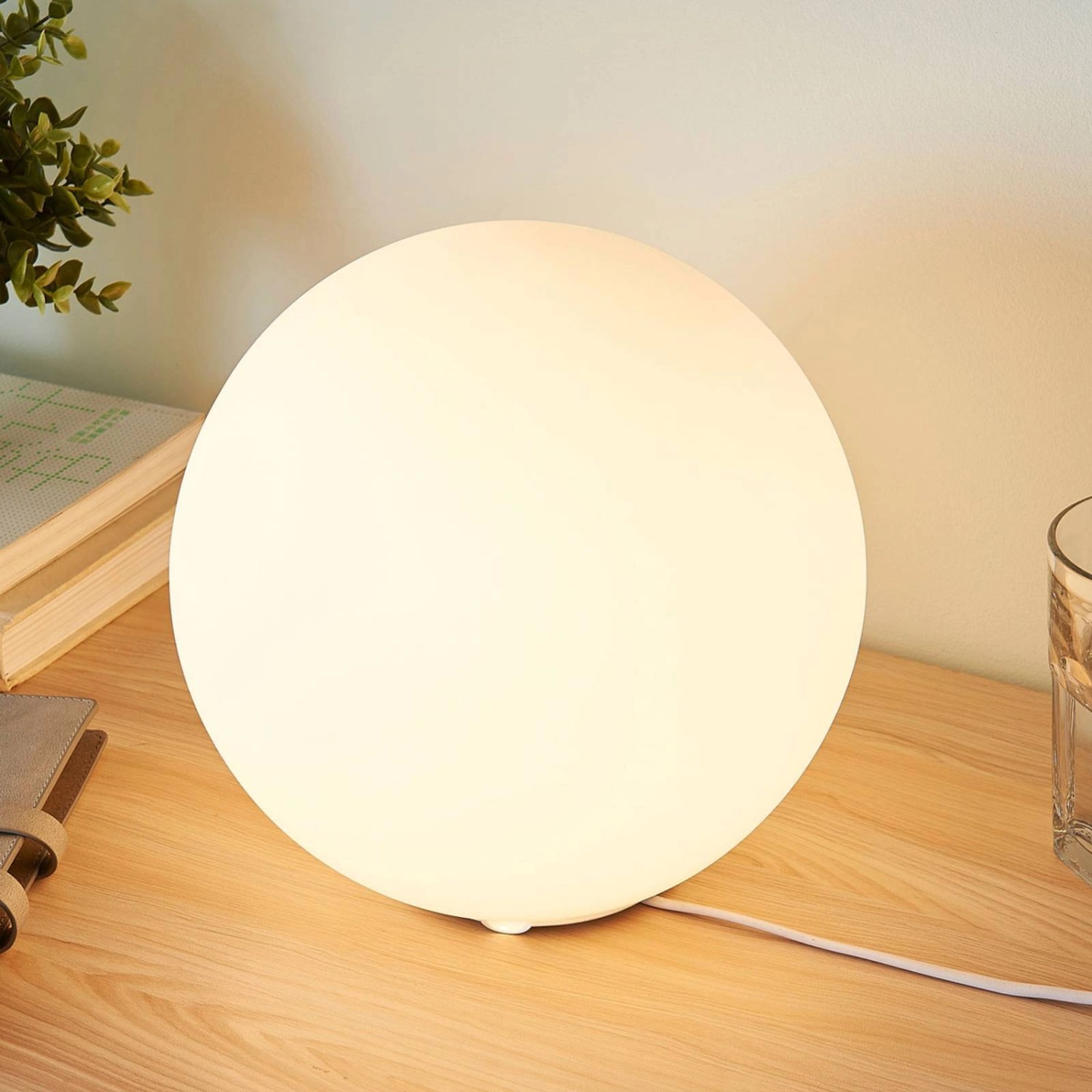 Lindby Tischlampe Marike 9621456 Modern in Weiß aus Glas 1-flammig E27 Wohnzimmerleuchte_5