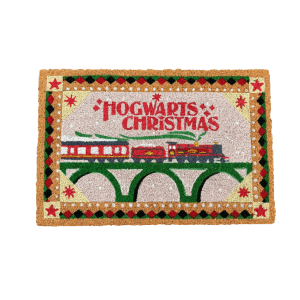 Weihnachtliche Hogwarts Türmatte (60x40 cm) mit Zugmotiv für Harry Potter Fans.