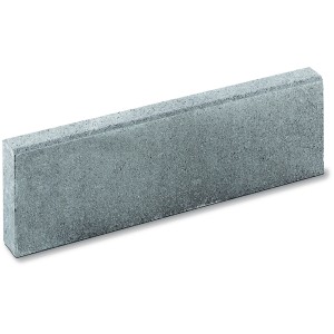 Grauer Minirandstein (50x15x5 cm) aus Beton für Beet- und Rasenkanten.