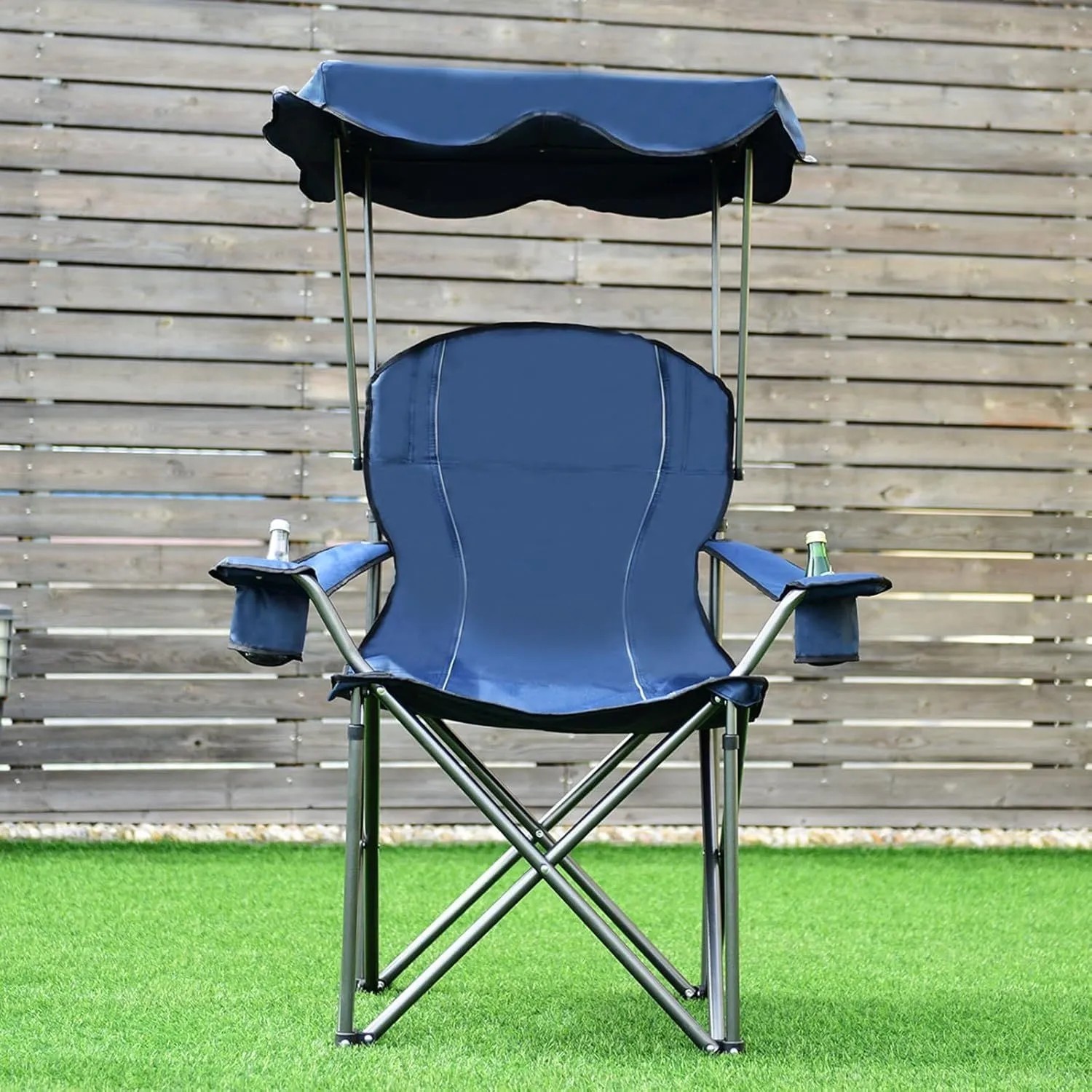 Costway Campingstuhl, faltbar, blau, mit Sonnenschutz und Getränkehaltern.
