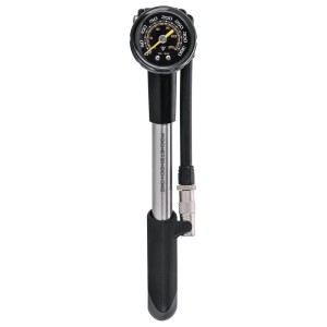 Topeak Pocket Shock DXG Handpumpe, silber, mit Manometer und flexiblem Schlauch für präzise Druckeinstellung.