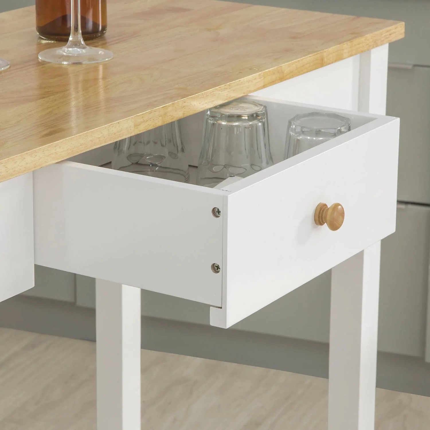 Detailaufnahme Bartisch-Set mit Schublade, Tischplatte in Natur, Gestell weiß.