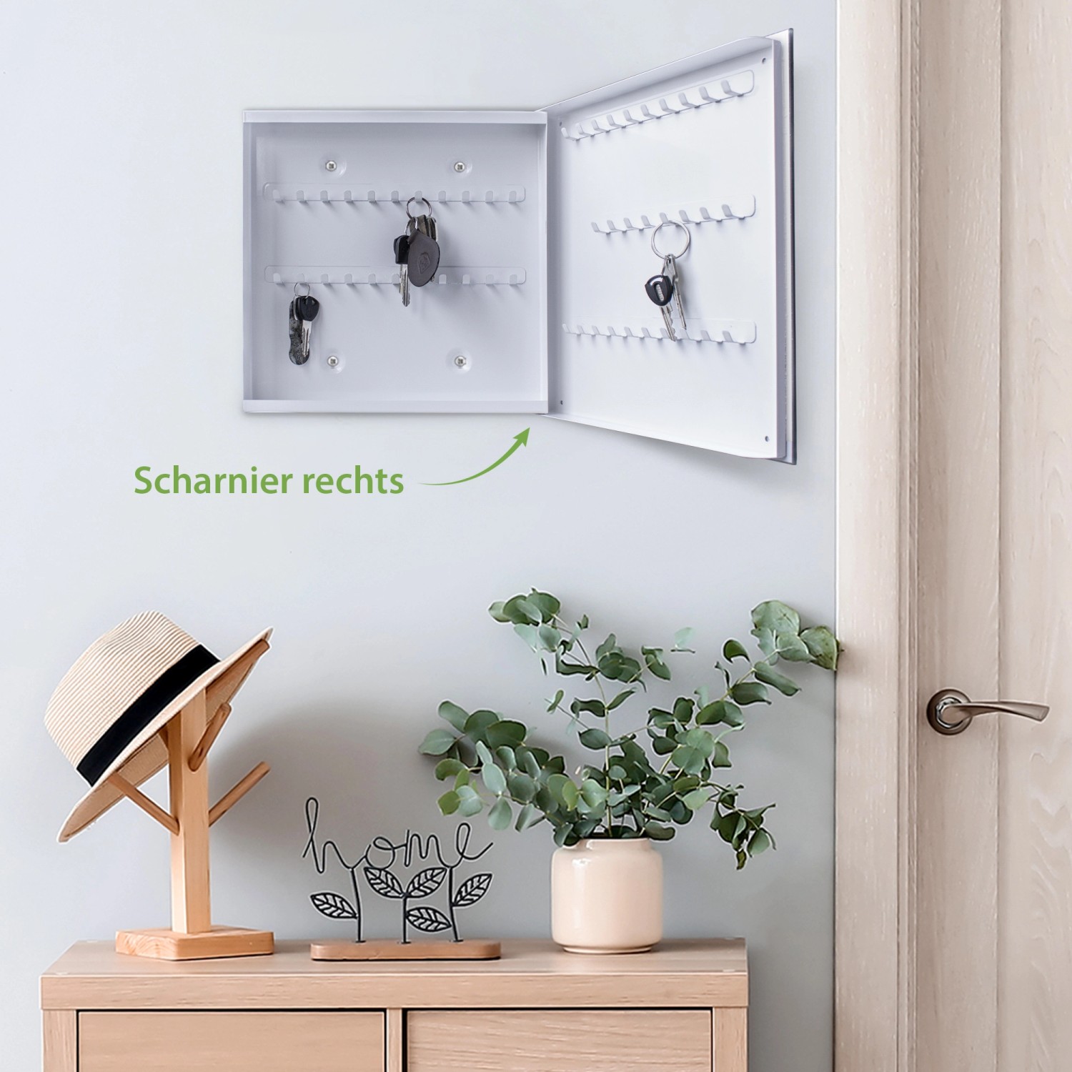 Weißer Banjado Schlüsselkasten mit Glasfront, Blumenmotiv, 50 Haken und Magnetfunktion.