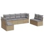 Beige 8-tlg. Garten-Sofagarnitur aus Polyrattan mit hellgrauen Kissen.