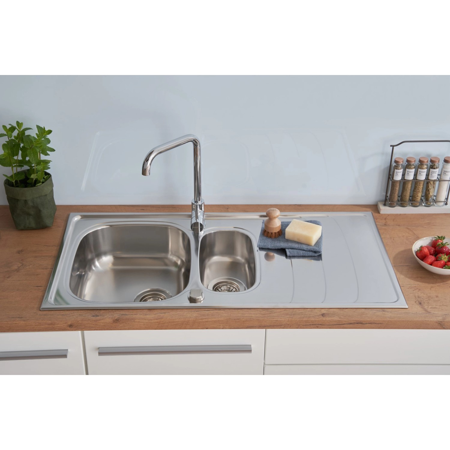 Respekta Einbauspüle Miami, 100x50 cm, Edelstahl, mit zwei Becken und Abtropffläche.