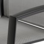 Detailaufnahme: Anthrazitfarbener Sessel aus dem Siena Garden Dining-Set Velia. Aluminiumgestell, Ranotex-Gewebe.