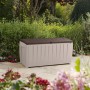 Keter Universalbox Novel Box, 340 L, beige/espresso, mit Sitzgelegenheit im Garten.