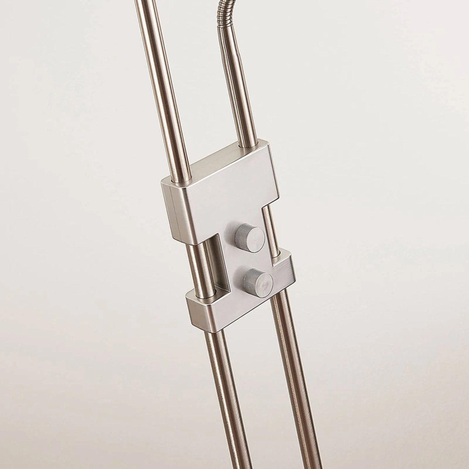 Lindby LED Stehlampe Jonne 9624065 Dimmbar Modern in Alu aus Metall 2-flammig Wohnzimmerleuchte_7