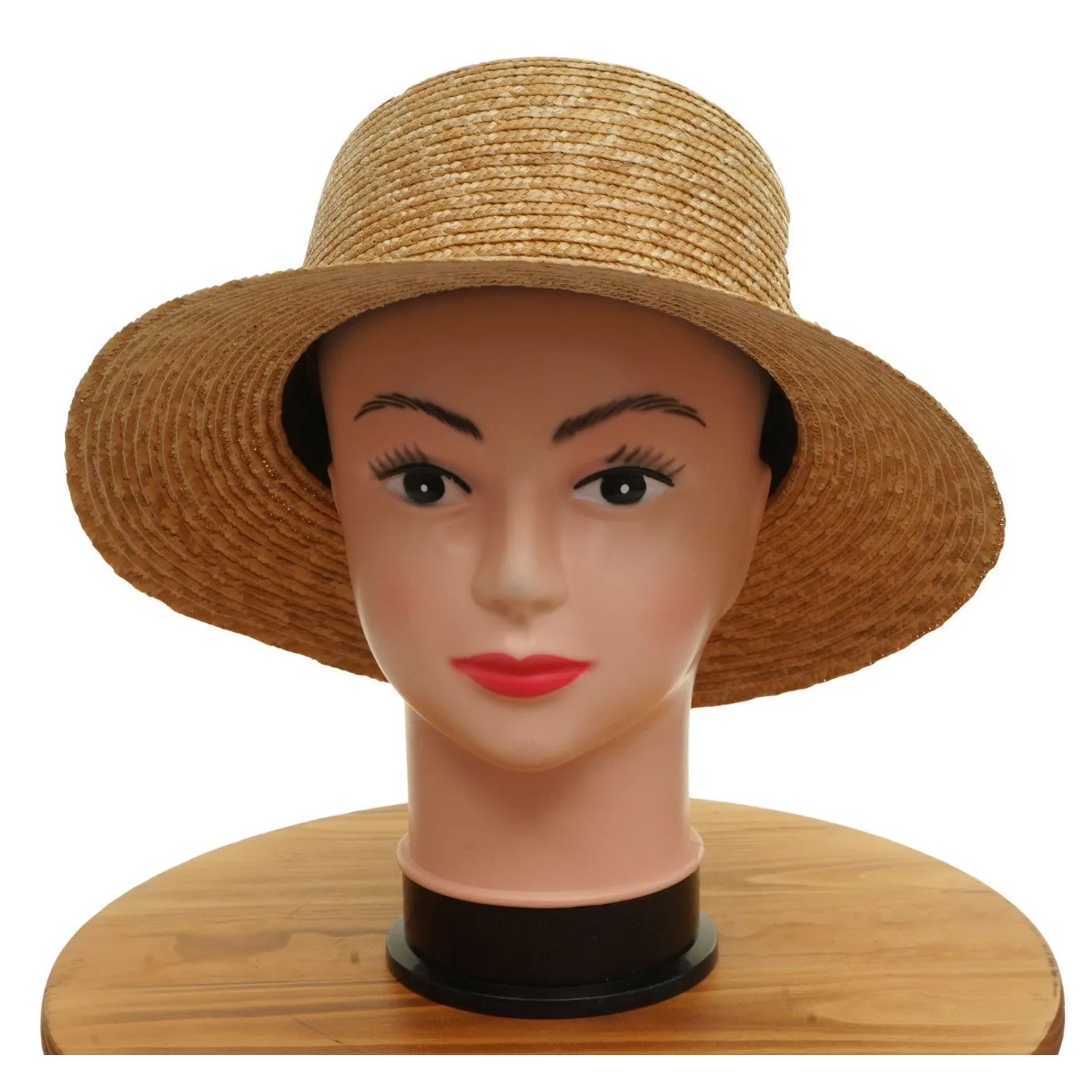 Weiblicher Mannequin-Kopf mit geschminktem Gesicht, trägt einen hellbraunen Strohhut mit breiter Krempe. Ideal für Präsentation.
