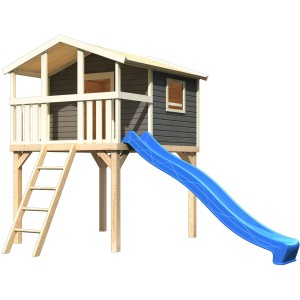Karibu Stelzenhaus Benjamin, terragrau mit Holzleiter und blauer Rutsche.