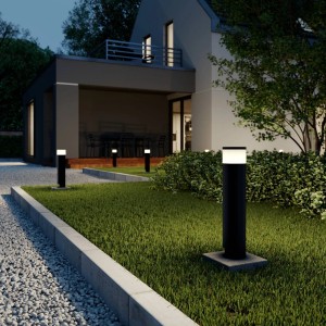 Moderne Lucande LED Außenleuchte Corban in Schwarz, spritzwassergeschützt, für Garten und Terrasse.