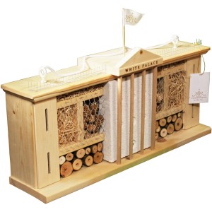 Dobar Insektenhotel Bausatz Weißer Palast aus Kiefernholz mit Füllmaterialien.