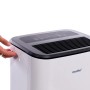 Comfee Luftentfeuchter MDDF-20DEN7, weiß, mit Tragegriff und digitalem Display.