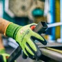 Gebol Arbeitshandschuh Master Cut 5 Plus Gr. 10, grün/schwarz, mit Schnittschutz beim Arbeiten.