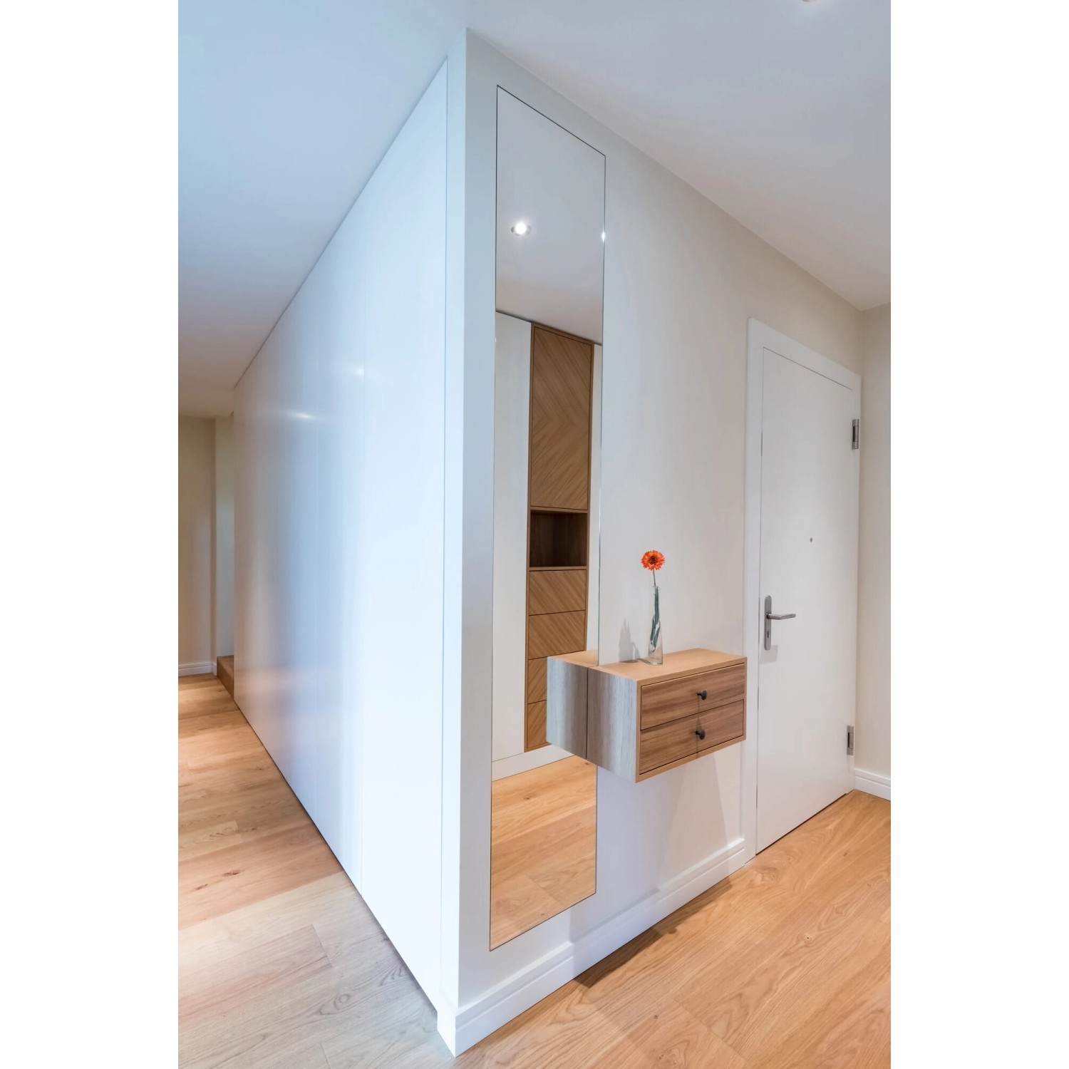 NOEL & MARQUET NMC FD11 Sockelleisten Set, 26m, weiß, zur Wandgestaltung im Innenraum.