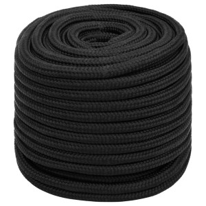Schwarzes Bootsseil (18mm, 25m) aus Polypropylen, aufgerollt.