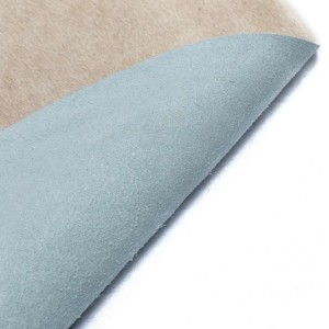 Beiger Rindsleder Teppich (180x220 cm) von vidaXL, Detailansicht der Rückseite.