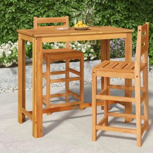 vidaXL Garten-Bartisch aus Akazienholz mit zwei Barstühlen vor grüner Hecke.