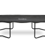 Schwarze Salta Trampolin Abdeckplane (366x244 cm) zum Schutz vor Witterung und Schmutz.