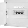 Unterputz Kleinverteiler mit geöffneter Tür, 12 TE, weiß, für die Elektroinstallation im Innenbereich.