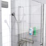 Anwendung von Fischer Dicht Kleber im Badezimmer, ideal zum Abdichten von Fugen.