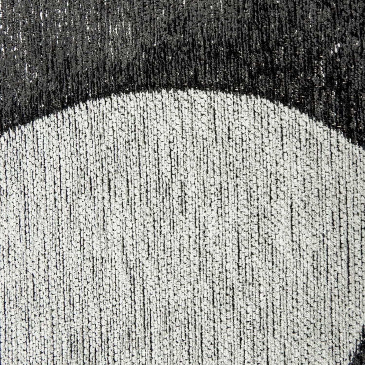 Detailansicht: Lola&Moi Teppich Soot Silber, Muster mit geschwungenen Linien, 170x240 cm.