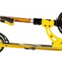 Gelber Six Degrees Junior Scooter aus Aluminium mit Klappmechanismus und Ständer.