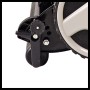 Detailaufnahme: Rad und Höhenverstellung des Einhell Hand-Rasenmähers GE-HM 38 S-F.