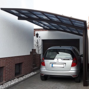 Ximax Alu Carport Portoforte, mattbraun, mit Auto. Einzelcarport mit transparentem Dach.