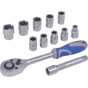 12-teiliges LUX Steckschlüssel Set 12,5 mm (1/2) mit Knarre, Verlängerung und Stecknüssen.