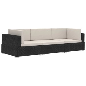 Schwarze 3-tlg. vidaXL Garten-Sofagarnitur aus Rattan mit creme-farbenen Auflagen.