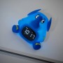 Blauer DieMaus Lichtwecker im Elefant-Design für Kinder, mit digitaler Zeitanzeige und Nachtlicht.