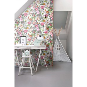 ESTAhome XXL Vliestapete Funky Blumen in Rosa, Rot, Grün, Schwarz und Weiß an einer Wand im Raum.