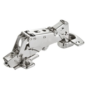 Vernickeltes SOTECH Weitwinkelscharnier 165 Grad für Möbel mit Soft Close, Schließautomatik und Euroschrauben.